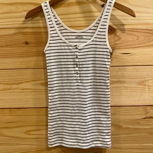 Slim fit old navy tank